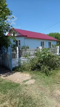 Дом в Крым, Сакский район, Вересаевское с/пос, с. Глинка ул. ...