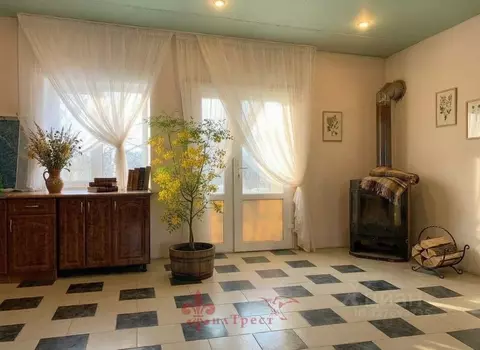 Дом в Белгородская область, Белгородский район, Никольское с/пос, с. ...