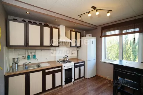 3-к кв. Омская область, Омск ул. Дмитриева, 13/1 (69.7 м)