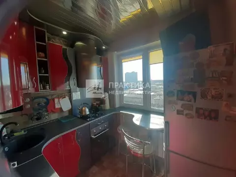 Продается 3-комнатная квартира