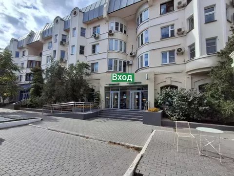 Помещение свободного назначения в Астраханская область, Астрахань ул. ...