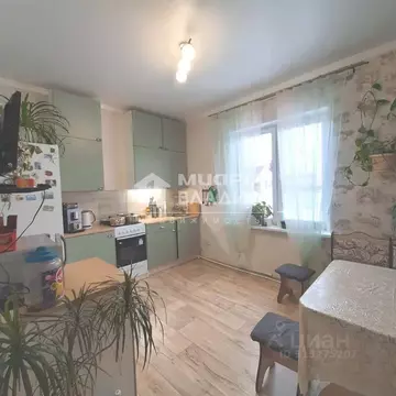 Дом в Омская область, Омский район, Лузинское с/пос, д. Приветная ул. ...