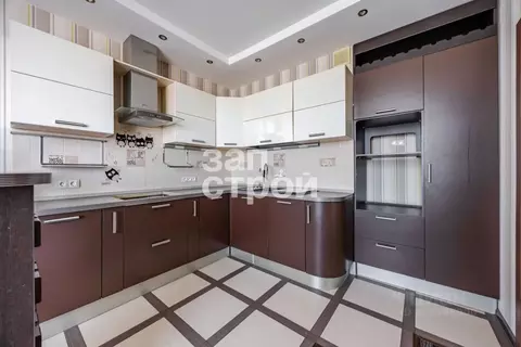 3-к кв. Санкт-Петербург ул. Ворошилова, 25к1 (90.3 м)