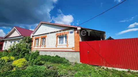 Дом в Пензенская область, Кузнецкий район, с. Радищево Кузнецкая ул., ...
