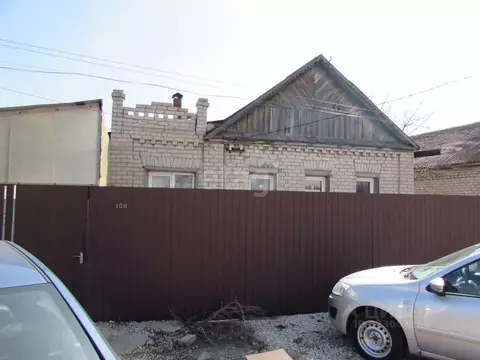Дом в Волгоградская область, Волжский пос. Краснооктябрьский, ул. ...