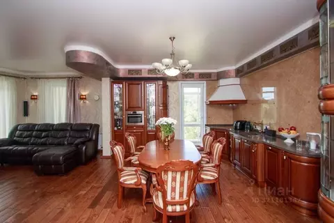 4-к кв. Иркутская область, Иркутск ул. Лермонтова, 267/2 (203.0 м)