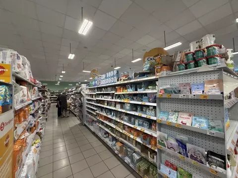 Торговая площадь в Ростовская область, Аксай ул. Чапаева, 180 (570 м)