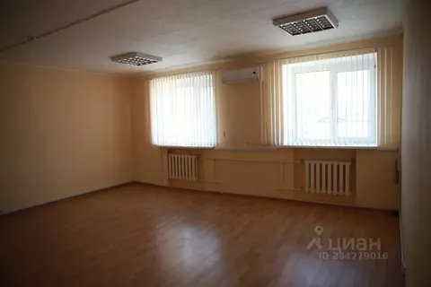 Офис в Тюменская область, Тюмень ул. 30 лет Победы, 38А (29 м)