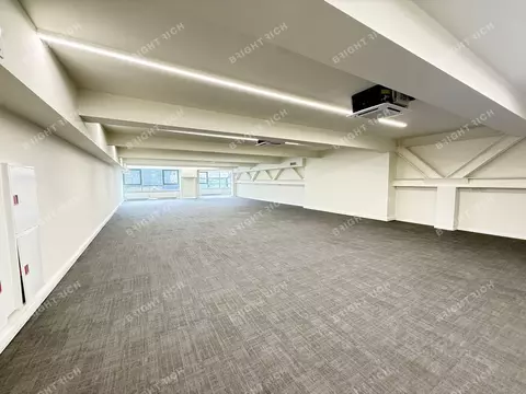 Офис в Санкт-Петербург Херсонская ул., 39 (736 м)