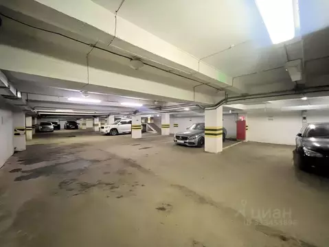 Гараж в Красноярский край, Красноярск Взлетка мкр, ул. Батурина, 30 ...