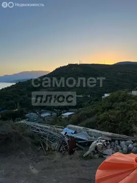 Участок в Республика Крым, Алушта (10 м)