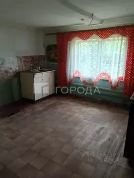 Дом в Алтайский край, Первомайский район, пос. Ильича ул. Горького, 12 ...