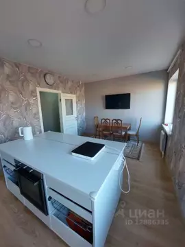 3-к кв. Омская область, Омск ул. 1-я Железнодорожная, 40/1 (140.0 м)