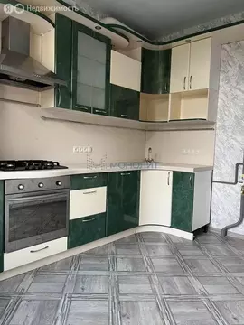 3-комнатная квартира: Нижний Новгород, улица Гвардейцев, 8 (80.4 м)