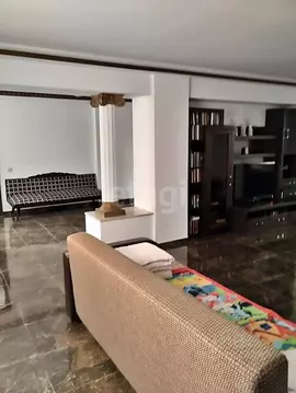 Дом в Ставропольский край, Ставрополь ул. Сергея Лазо, 83 (240 м)