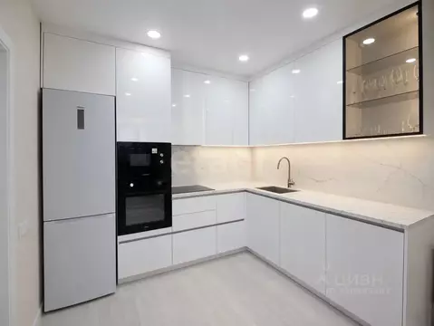 3-к кв. Тюменская область, Тюмень Новгородская ул., 14 (84.4 м)