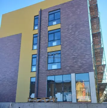 Торговая площадь в Крым, Симферополь ул. Желябова, 32А (45 м)