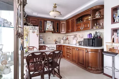 3-к кв. Амурская область, Благовещенск ул. Горького, 172/1 (91.0 м)