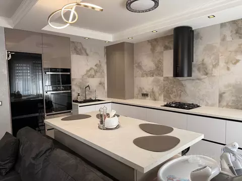 3-к кв. Калининградская область, Гурьевский муниципальный округ, пос. ...