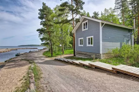 Дом в Ленинградская область, Приозерск  (120 м)