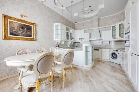 4-к кв. Москва Тверская ул., 28к1 (150.0 м)