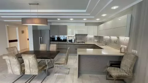 3-к кв. Крым, Ялта ул. Володарского, 6 (100.0 м)