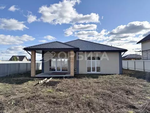 Дом в Тюменская область, Тюменский муниципальный округ, д. Малиновка, ...