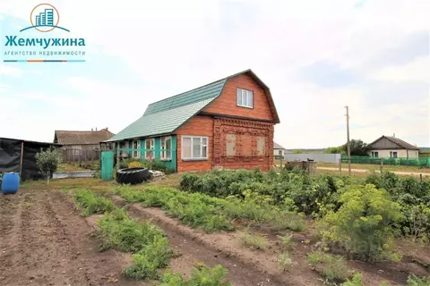 Дом в Ульяновская область, Мелекесский район, Тиинское с/пос, с. ...