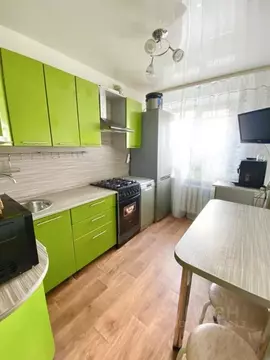 3-к кв. Омская область, Омск Заозерная ул., 5 (57.0 м)