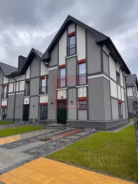 Таунхаус в Калининградская область, Пионерский Октябрьская ул., 10А ...