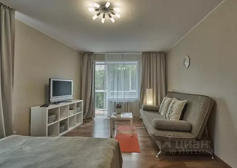 2-к кв. Пермский край, Пермь ул. Революции, 62А (65.0 м)