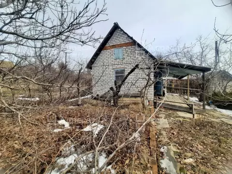Дом в Волгоградская область, Волгоград Восход СНТ,  (23 м)