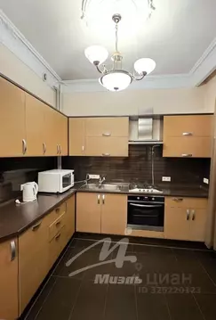 2-к кв. Москва Ленинский просп., 68/10 (67.0 м)