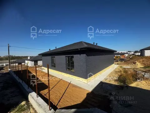 Дом в Волгоградская область, Волгоград ул. Джамбула Джабаева (190 м)