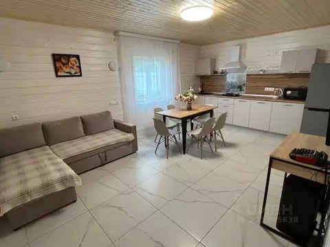 Дом в Ленинградская область, Приозерский район, Раздольевское с/пос, ...