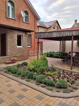 Дом в Ставропольский край, Ставрополь ул. Сергея Лазо, 83 (240 м)