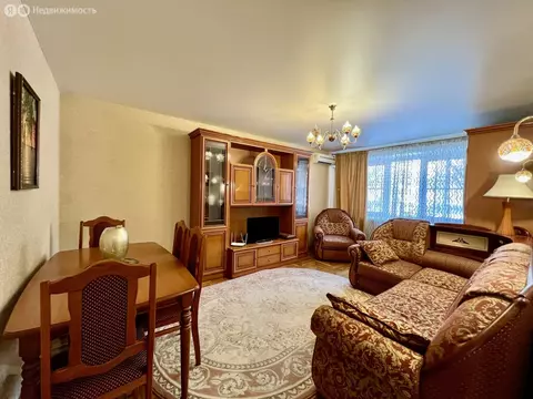 3-комнатная квартира: Волгоград, улица 7-й Гвардейской, 7 (69 м)