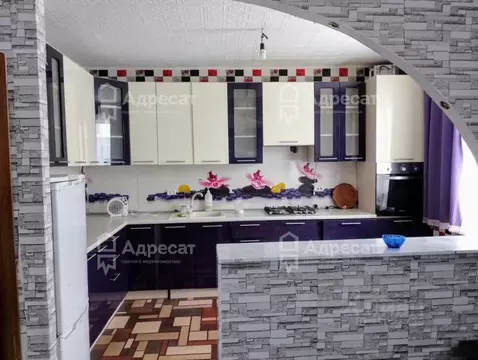 Дом в Волгоградская область, Волгоград бул. Сиреневый (110 м)