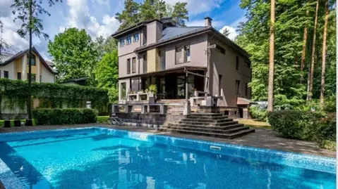 Коттедж в Московская область, Одинцовский городской округ, д. Сколково ...