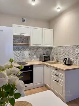 1-к кв. Тюменская область, Тюмень ул. Краснооктябрьская, 8 (38.0 м)