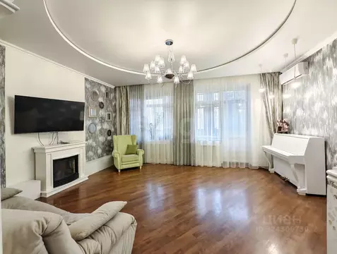 4-к кв. Тюменская область, Тюмень ул. Хохрякова, 4/1 (200.0 м)