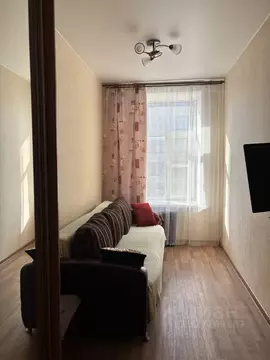 Комната Санкт-Петербург 13-я Васильевского острова линия, 68