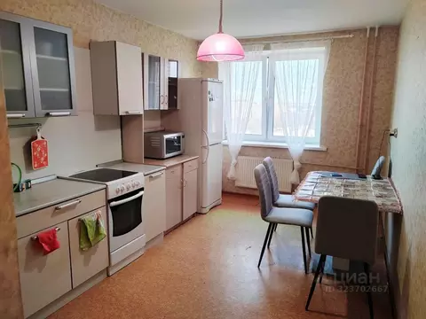 3-к кв. Санкт-Петербург ул. Маршала Захарова, 14к4 (80.0 м)