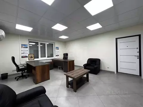 Помещение свободного назначения в Коми, Усинск ул. Ленина, 19 (84 м)