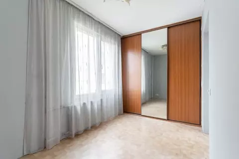 4-к кв. Санкт-Петербург Кубинская ул., 60 (59.0 м)