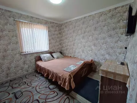 Дом в Краснодарский край, Ейский район, Должанская ст-ца Полевой пер., ...