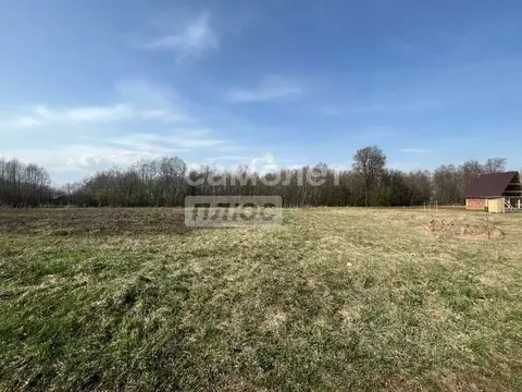 Участок в Марий Эл, Медведевский район, Кузнецовское с/пос, д. Ким ул. ...