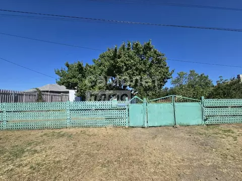 Дом в Крым, Ленинский район, Челядиновское с/пос, с. Челядиново ул. ...