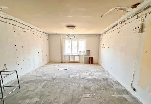 4-к кв. Волгоградская область, Волгоград ул. Огарева, 1 (183.0 м)