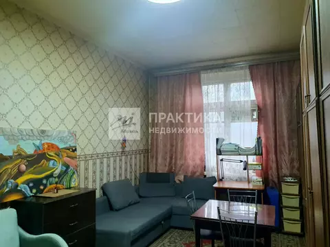 Продается 4-комнатная квартира